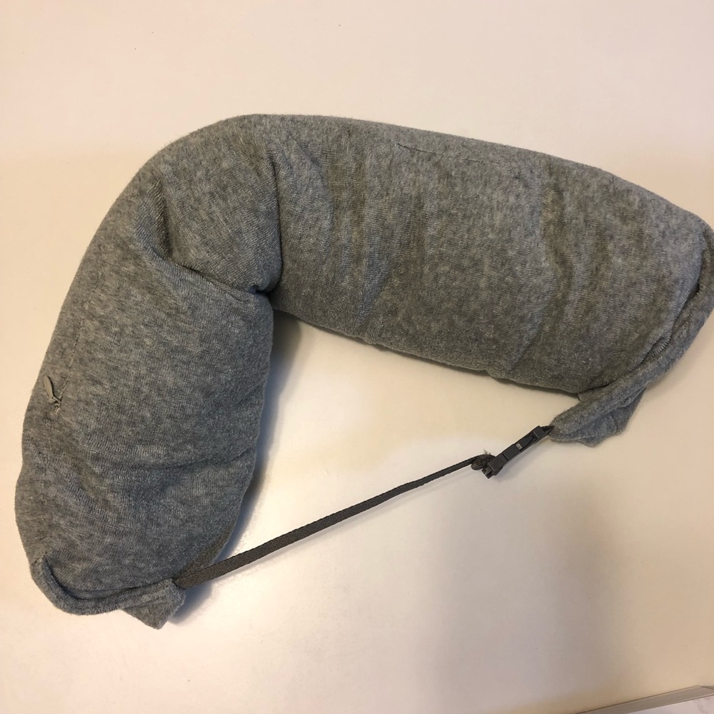 Muji travel pillow